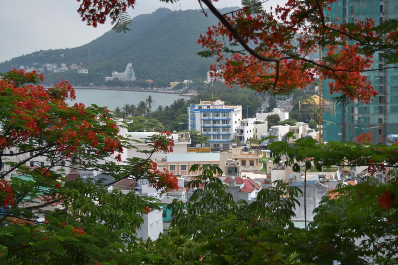 Ferienwohnung Haus (340 m²), 7 Schlafzimmer und 7 eigene Badezimmer in Nguyen An Ninh Vũng Tàu Exterior foto